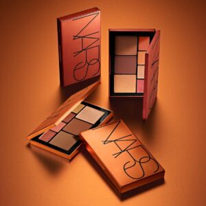 پالت آرایش 7 رنگ نارس مدل Laguna Ultimate Face Palette