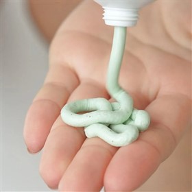 ماسک صورت آبرسان و اسکراب اولودرم مدل آلوئه ورا 150میل