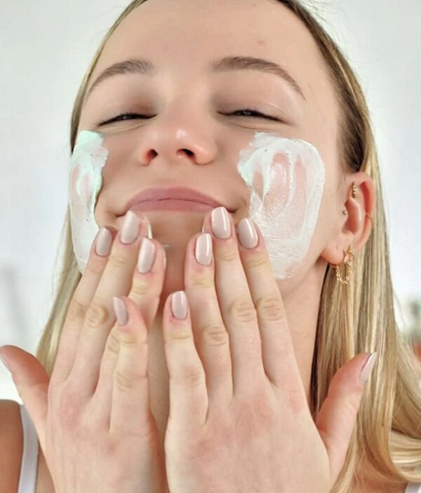 ماسک صورت آبرسان و اسکراب اولودرم مدل آلوئه ورا 150میل
