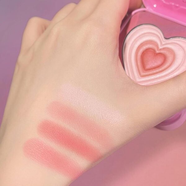 رژگونه شیگلم پاورپاف گرلز مدل Tough Love Shimmer