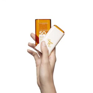 ضد آفتاب نامرئی استیکی کلارنس Spf50