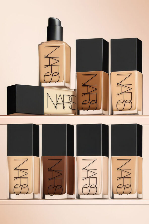 کرم پودر نارس نچرال رادیانت‌لانگ‌ور ( Natural Radiant Longwear) حجم‌30ml