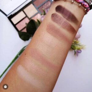 پالت سایه چشم و صورت تکنیک مدل Soft Glow