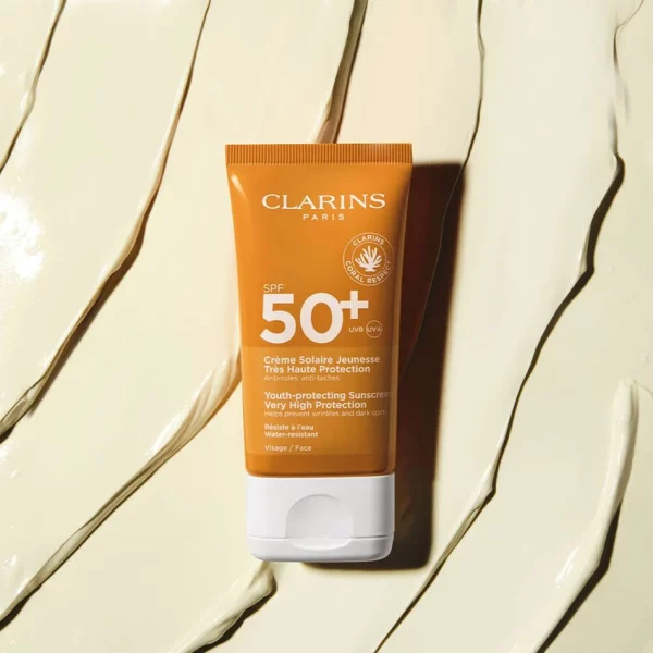 کرم ضد‌آفتاب یوث پروتکتینگ کلارنس SPF‌50 حجم 50 میل