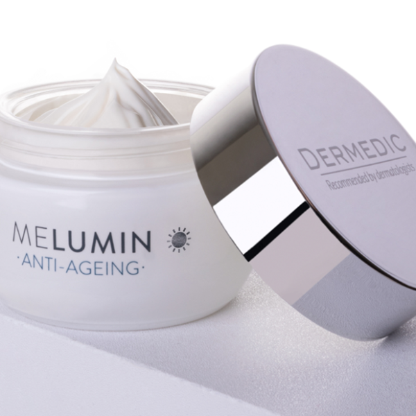 کرم روز روشن کننده و ضد لک درمدیک مدل Melumin SPF50+ حجم 50 میل