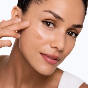 ضد آفتاب رنگی ویشی کاپیتول سوله یو وی ایج Daily SPF50+ حجم ۴۰ میل