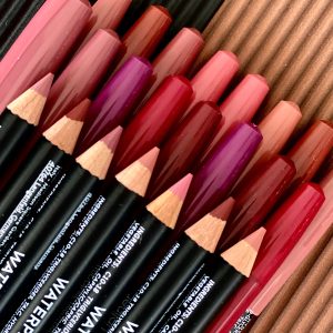 خط لب ضدآب فلورمار مدل شماره 201 رنگ Naturally Nude