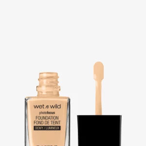 کرم‌پودر سافت بژ وت‌اندوایلد Photo Focus Dewy مدل Soft Beige حجم 28 میل 