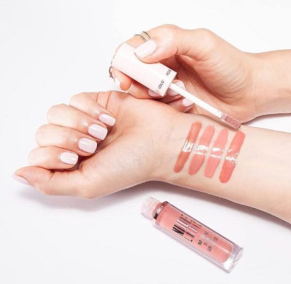 رژ لب مایع براق گلدن رز مدل NUDE LOOK شماره 03 رنگ CORAL NUDE