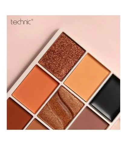 پالت سایه Enamoured تکنیک مدل Pressed Pigment رنگ حجم 30 گرم 