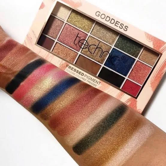 پالت سایه Complete Blend تکنیک 15 رنگ حجم 30 گرم