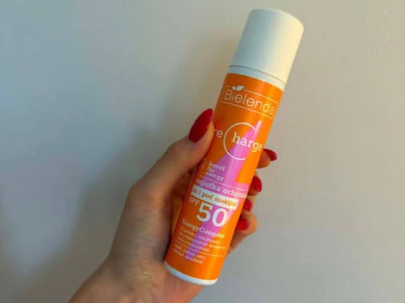 اسپری ضدآفتاب بی یلندا SPF50 مدل Recharge Boost The حجم 75میل