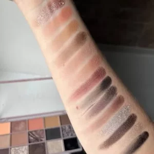 پالت سایه Smokey Quartz تکنیک مدل Pressed Pigment حجم 30 گرم 