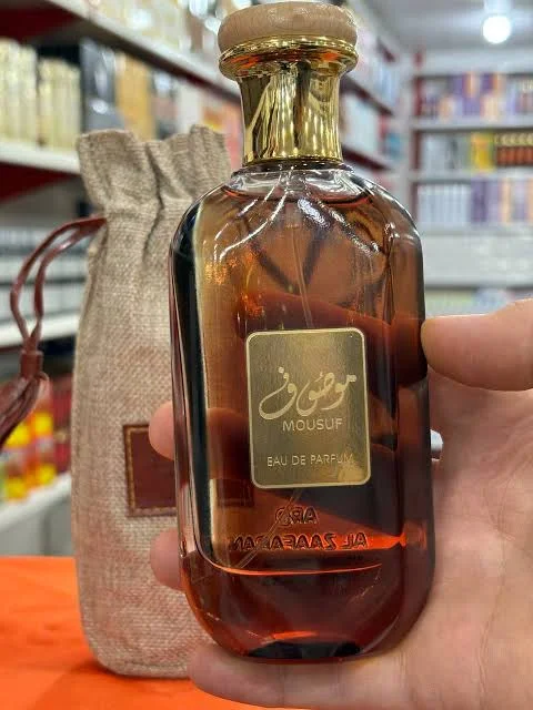 ادوپرفیوم زرد موصوف ارض‌الزعفران مردانه حجم ۱۰۰ میل 