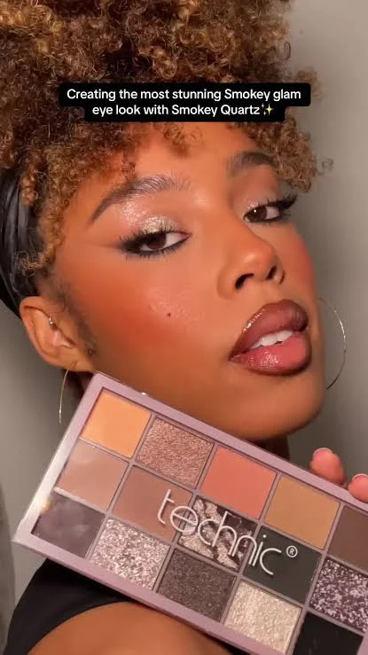 پالت سایه Smokey Quartz تکنیک مدل Pressed Pigment حجم 30 گرم 