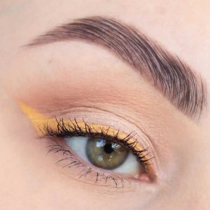 مداد چشم رنگی گلدن رز سری Miss Beauty شماره 04 رنگ Charm Yellow