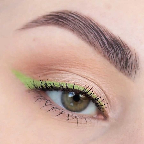 مداد چشم رنگی گلدن رز سری Miss Beauty شماره 05 رنگ Bright Green