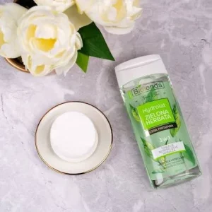تونر 3کاره صورت بی‌یلندا مدل Green Tea حجم 200 میلی‌لیتر 