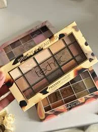 پالت سایه Bronze&Beautiful تکنیک سایه چشم 15 رنگ حجم 22.5 گرم 