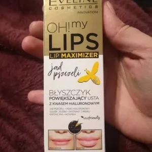 سرم‌لب Bee Venom اولاین حجم دهنده و براق کننده حجم 4.5 میلی‌لیتر 