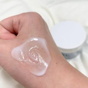 کرم مرطوب کننده و تقویت کننده آنوا حاوی شیره توس 50 میل