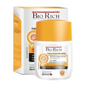 فلویید ضد آفتاب بی رنگ SPF50 فیوژن واتر بایوریچ 50 میل